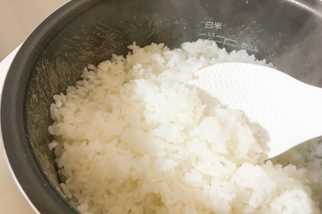 玄米麹専門店　玄米塩麹　ご飯を炊く